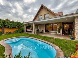 4 Bedroom House for sale in Santiago, San Jode De Maipo, Cordillera, Santiago