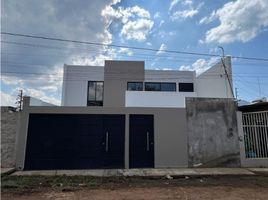 3 침실 주택을(를) Patzcuaro, 미코 아칸에서 판매합니다., Patzcuaro