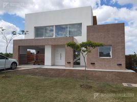 Villa 3 chambre à vendre à Pilar, Buenos Aires, Pilar