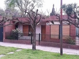 3 Bedroom House for sale in General Sarmiento, Buenos Aires, General Sarmiento