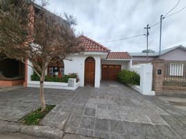 2 Bedroom House for sale in General Roca, Rio Negro, General Roca