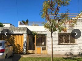 2 Bedroom House for sale in General Sarmiento, Buenos Aires, General Sarmiento