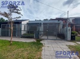 2 Bedroom House for sale in General Sarmiento, Buenos Aires, General Sarmiento