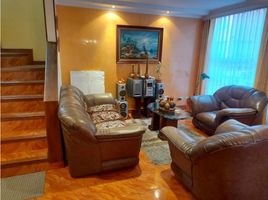 3 Bedroom House for sale in Bogota, Cundinamarca, Bogota