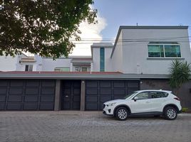 5 Habitación Villa en venta en Irapuato, Guanajuato, Irapuato