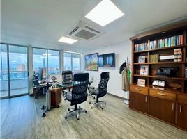 125 SqM Office for sale in River View Park, Cali, Yumbo