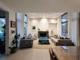 5 Bedroom House for sale in General Sarmiento, Buenos Aires, General Sarmiento