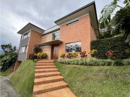 4 Habitación Villa en venta en Medellín, Antioquia, Medellín