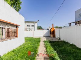 2 Bedroom House for sale in General San Martin, Buenos Aires, General San Martin