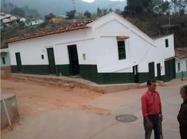 8 Bedroom House for sale in Betulia, Santander, Betulia