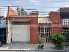 1 Habitación Casa en venta en Monterrey, Nuevo León, Monterrey