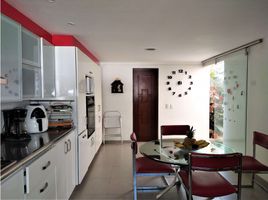 4 Bedroom House for sale in Bogota, Cundinamarca, Bogota