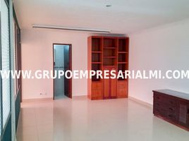 53 SqM Office for sale in Medellin, Antioquia, Medellin