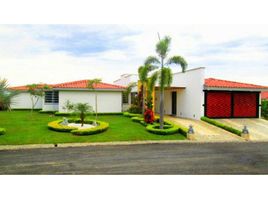 8 Bedroom House for sale in Pereira, Risaralda, Pereira