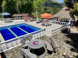 3 Habitación Villa en alquiler en Colombia, Girardota, Antioquia, Colombia