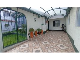 4 Bedroom House for sale in Bogota, Cundinamarca, Bogota