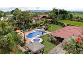 8 Habitación Casa en venta en Ulloa, Valle Del Cauca, Ulloa