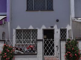 4 Bedroom House for sale in Bogota, Cundinamarca, Bogota