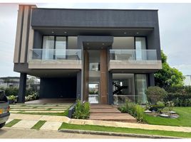 5 Habitación Villa en venta en Cali, Valle Del Cauca, Cali