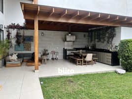 4 Habitación Casa en venta en University of Piura (Lima campus), Miraflores, Santiago de Surco