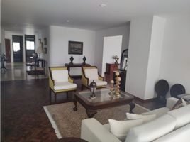 3 Bedroom Apartment for sale in Cali, Valle Del Cauca, Cali