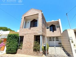 4 Bedroom House for sale in Quilmes, Buenos Aires, Quilmes