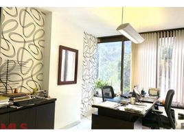 54 SqM Office for sale in Antioquia, Medellin, Antioquia