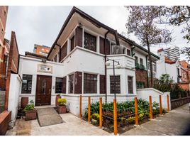 Estudio Casa en venta en Bogotá, Cundinamarca, Bogotá