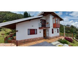 3 Bedroom House for sale in Bare Foot Park (Parque de los Pies Descalzos), Medellin, Medellin