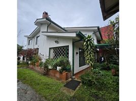 5 Bedroom House for sale in Chia, Cundinamarca, Chia