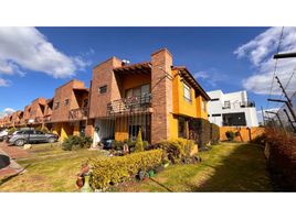 3 Bedroom Villa for sale in Bogota, Cundinamarca, Bogota