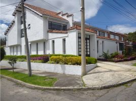 4 Bedroom House for sale in Bogota, Cundinamarca, Bogota