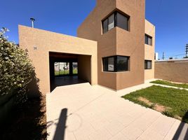 3 Bedroom House for sale in San Lorenzo, Santa Fe, San Lorenzo