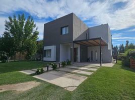3 Bedroom House for sale in Confluencia, Neuquen, Confluencia