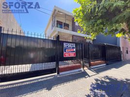 4 Bedroom House for sale in General Sarmiento, Buenos Aires, General Sarmiento