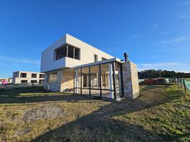 4 Bedroom House for sale in General Pueyrredon, Buenos Aires, General Pueyrredon