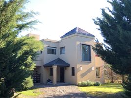 3 Bedroom House for sale in General Sarmiento, Buenos Aires, General Sarmiento