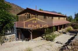 Oficina con&nbsp;Estudio y&nbsp;6 Baños disponible para la venta enAntioquia, Colombia en la promoción 