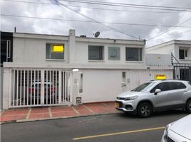 8 Bedroom Villa for sale in Templo Bogotá Colombia, Bogota, Bogota