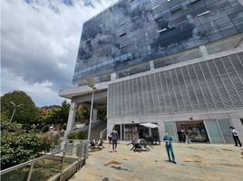 118 SqM Office for sale in Fundacion Cardioinfantil-Instituto de Cardiologia, Bogota, Bogota