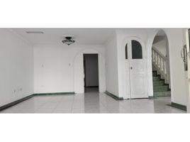 125 m² Office for rent in Meta, Villavicencio, Meta