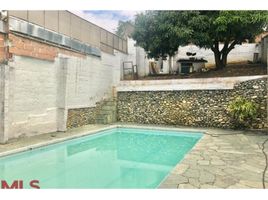 8 Bedroom House for sale in Bare Foot Park (Parque de los Pies Descalzos), Medellin, Medellin