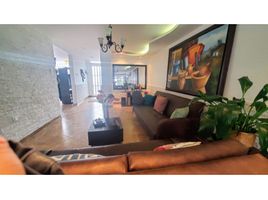 5 Bedroom Villa for sale in Cundinamarca, Bogota, Cundinamarca