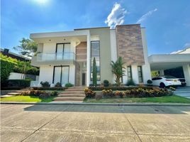 5 Bedroom Villa for sale in Cali, Valle Del Cauca, Cali