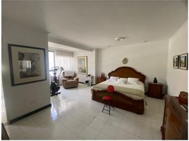 4 Bedroom Apartment for sale in Centro Comercial Unicentro Medellin, Medellin, Medellin