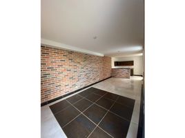 2 Habitación Casa en venta en Colombia, La Ceja, Antioquia, Colombia