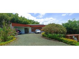 4 Bedroom House for sale in Risaralda, Pereira, Risaralda