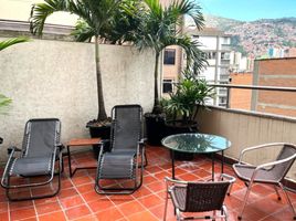 Studio Apartment for sale in Bare Foot Park (Parque de los Pies Descalzos), Medellin, Medellin