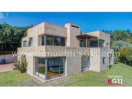 6 Bedroom House for sale in La Calera, Cundinamarca, La Calera