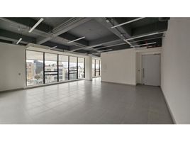 85 SqM Office for sale in Colombia, Bogota, Cundinamarca, Colombia